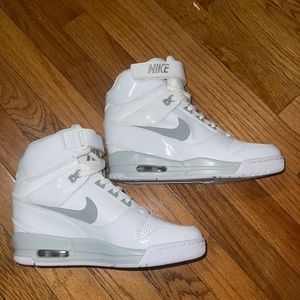 Women’s Nike Air Revolution Sky High